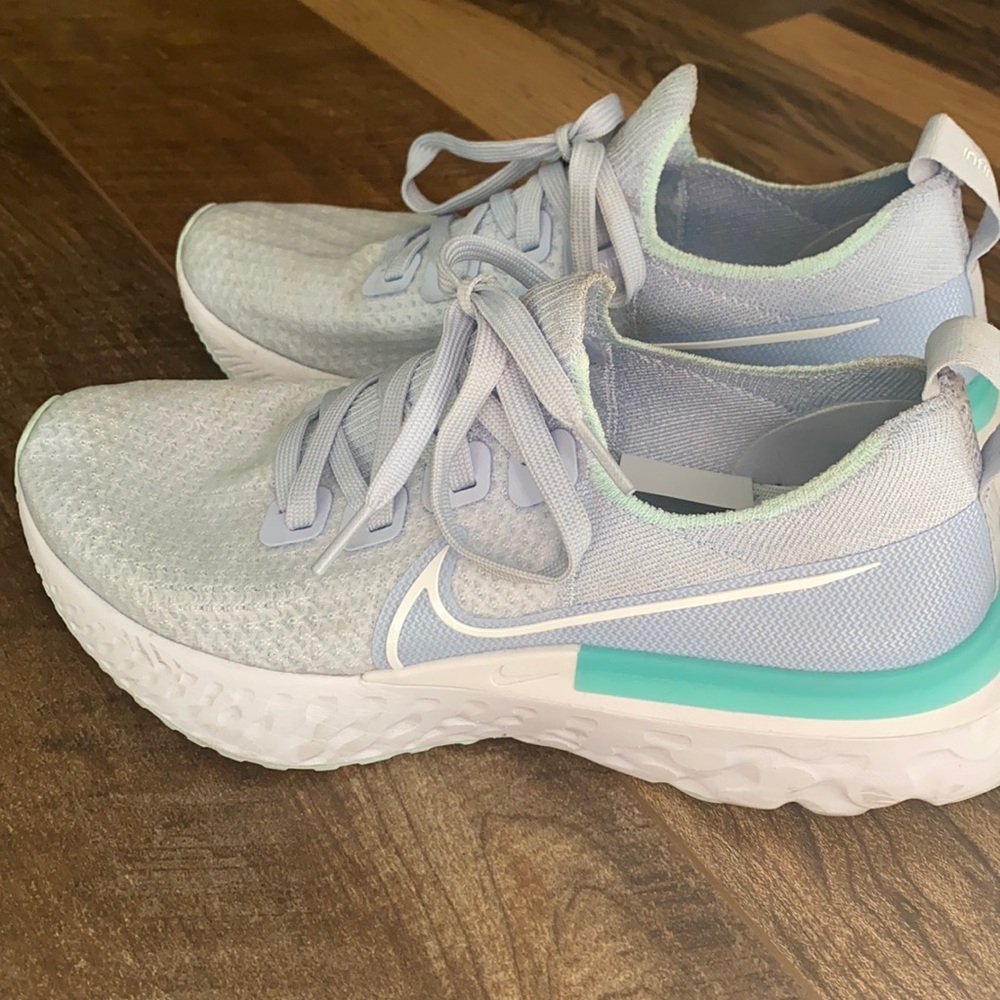 Nike react